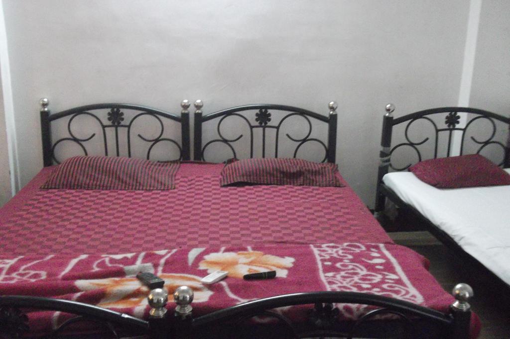 Megacity Inn Kolkata Room photo